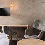 Hotel Ibis Styles Neustadt 3*