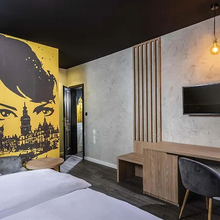 Отель Ibis Styles Neustadt 3*