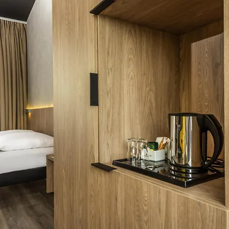 Ibis Styles Neustadt 3*