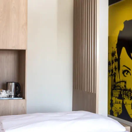 Ibis Styles Neustadt 3*