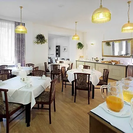 Ibis Styles Neustadt Hotel 3*