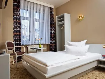 Hotel Ibis Styles Neustadt 3*