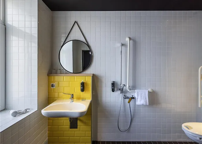 Отель Ibis Styles Neustadt